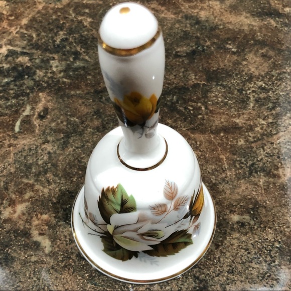 Bone China dinner bell Roses from England - Picture 2 of 4